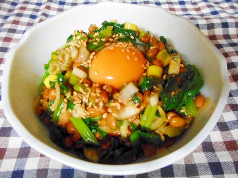 三十雑穀　納豆とほうれん草の醤油麹丼